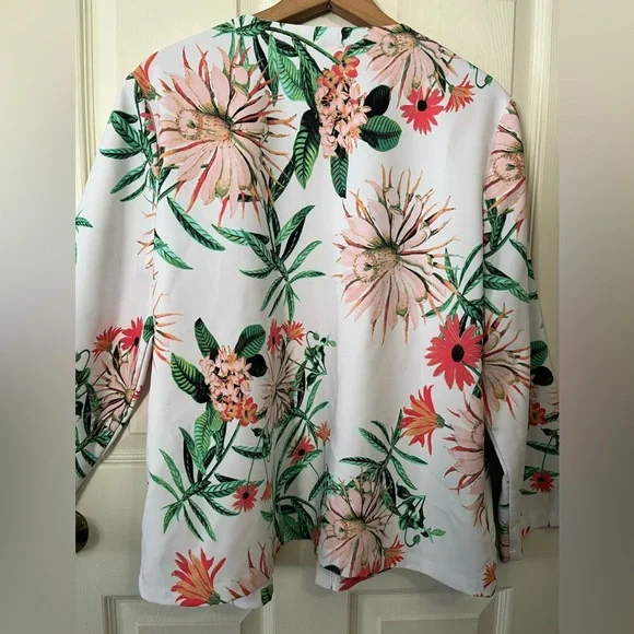 Chico's 2 Floral Cardigan Jacket with Pockets - Picture 6 of 9